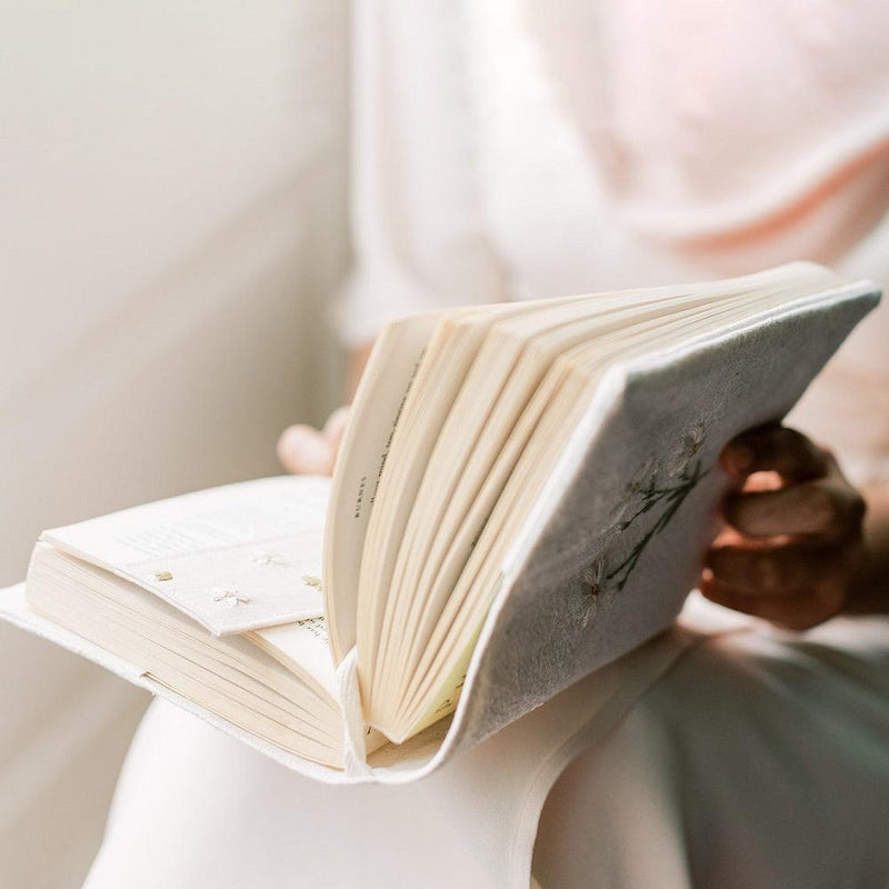 Embroidered Bookmark Oh Daisy